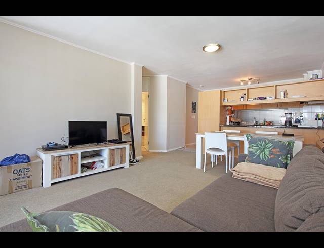 2 BEDROOM APARTMENT RENTED IN CLAREMONT UPPER